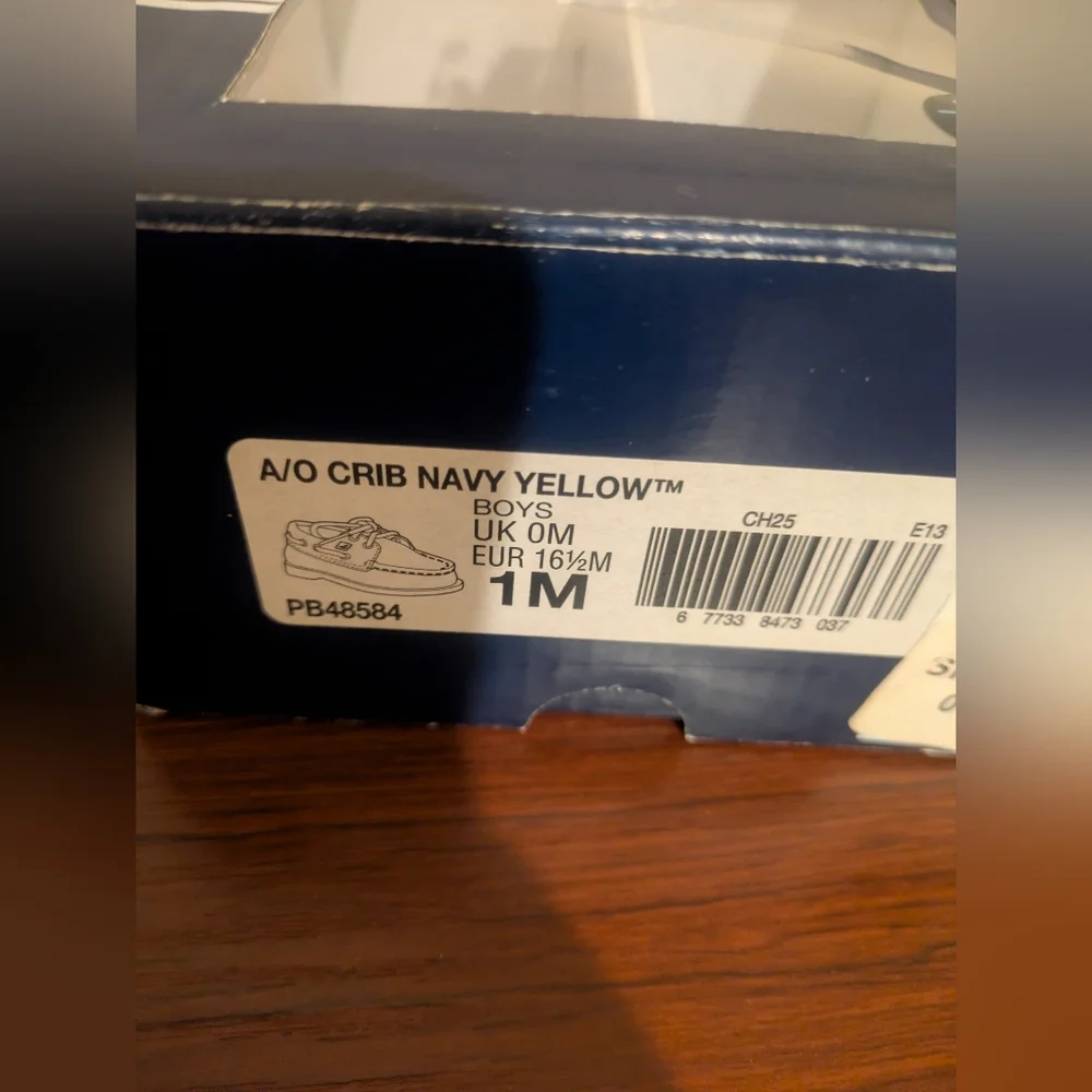 NWT Sperry Top-Sider Kids 'Authentic Original' C Kids Navy and Yellow Moccasins